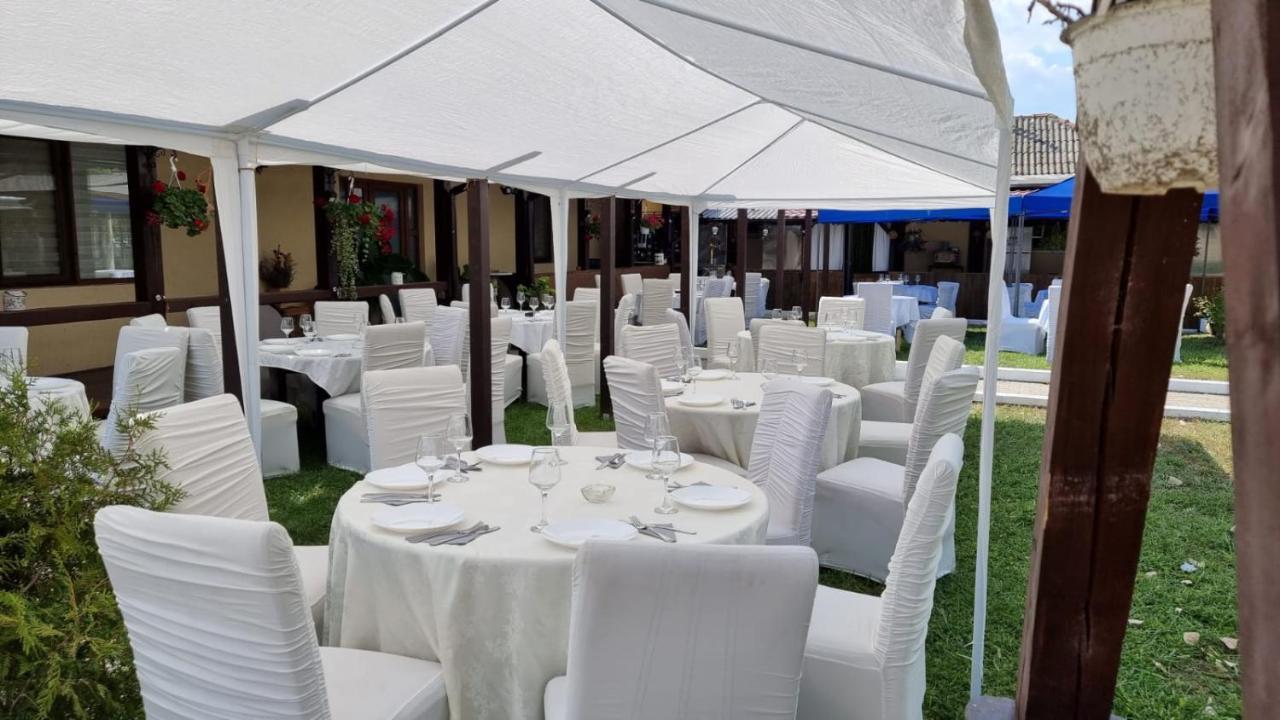Gigios Sport&Relax Bailesti Exterior foto